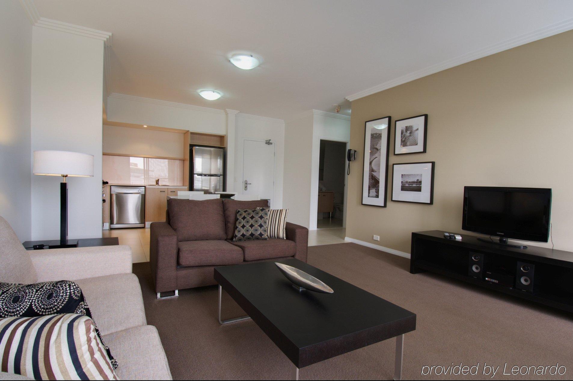 Chancellor Executive Apartments Гоулд Коуст Стая снимка