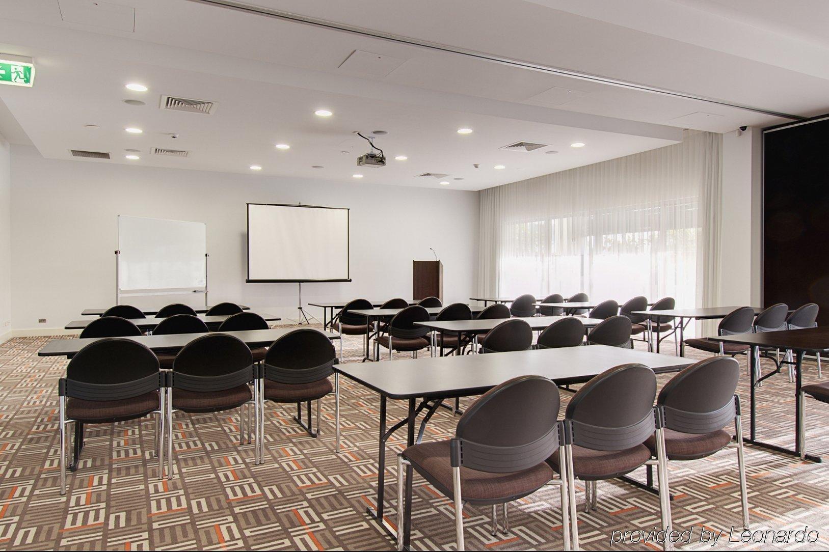 Chancellor Executive Apartments Гоулд Коуст Бизнес снимка