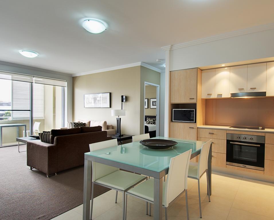 Chancellor Executive Apartments Гоулд Коуст Екстериор снимка