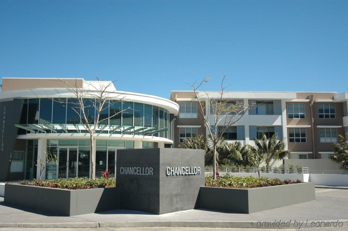 Chancellor Executive Apartments Гоулд Коуст Екстериор снимка